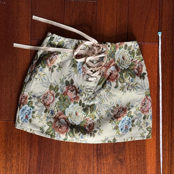 Muted Floral Tapestry Mini Skirt - Picture 2 of 2